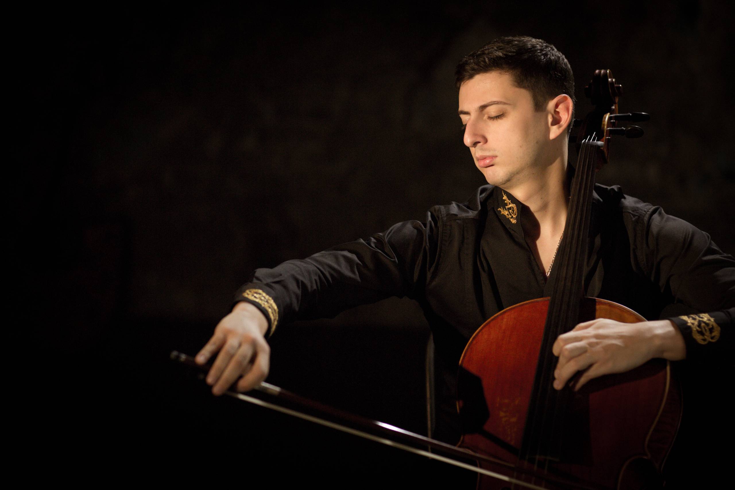 Narek Hakhnazaryan Narek Hakhnazaryan